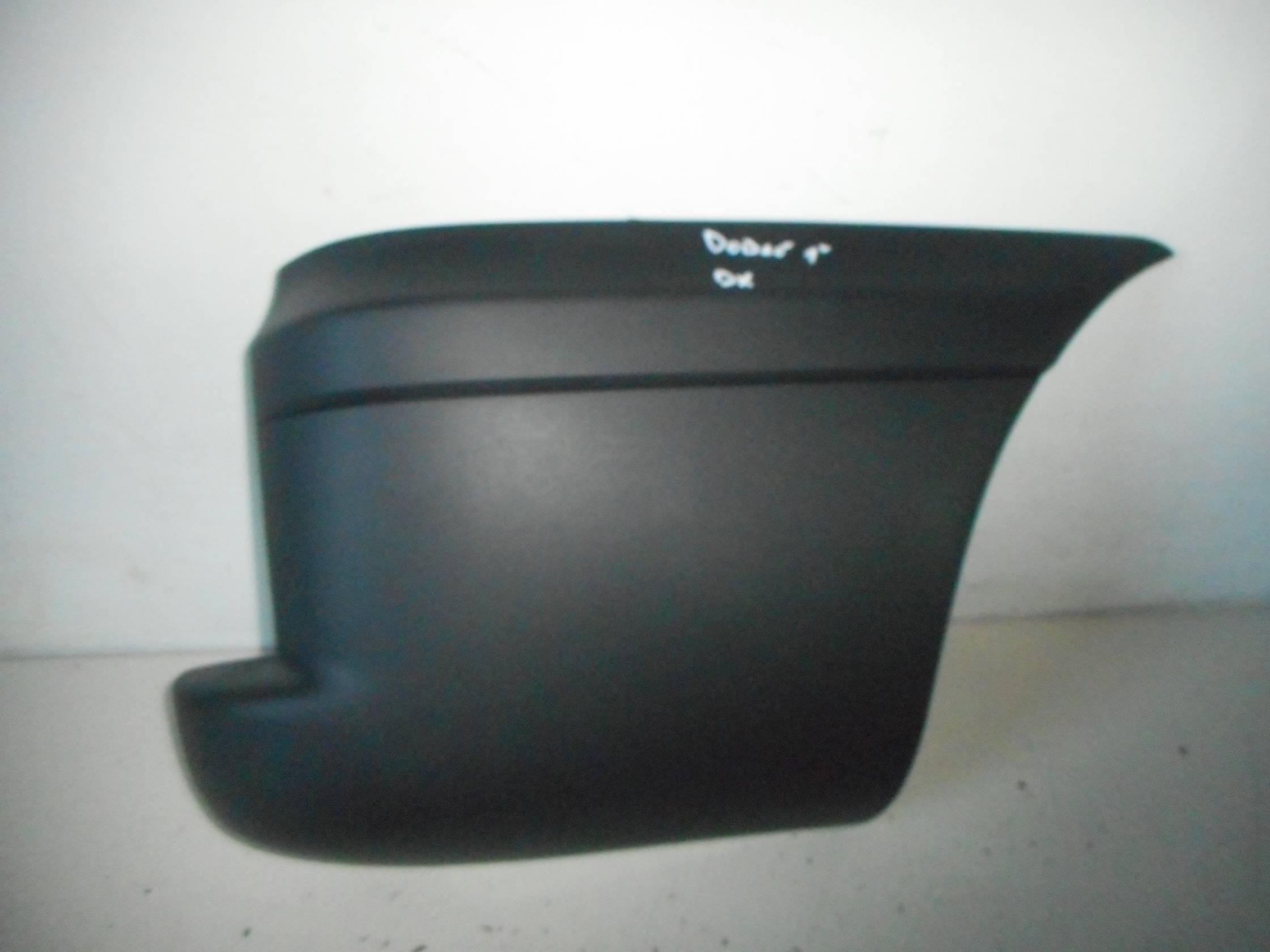 Paraurti post. lat. dx.